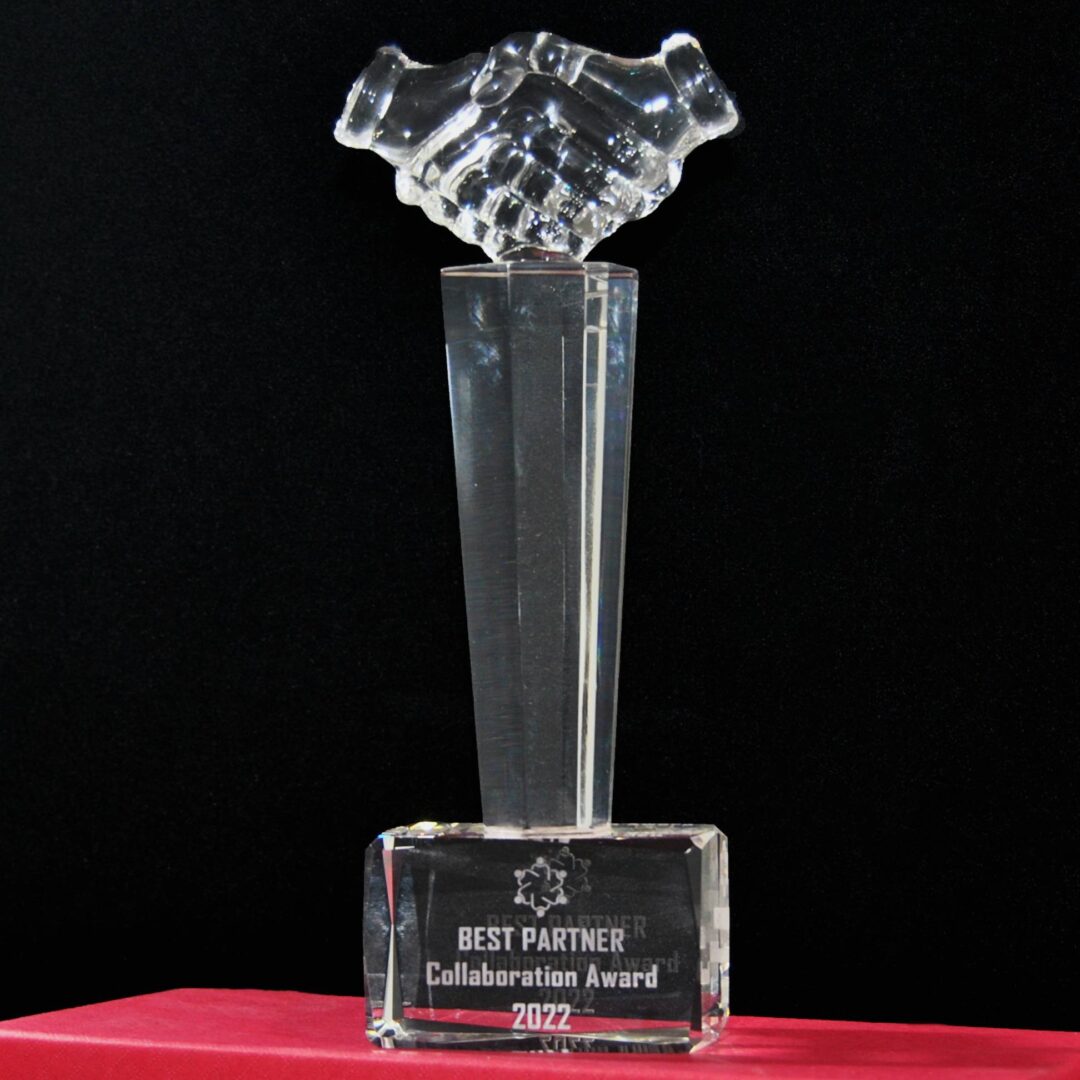 vlera art - trofe kristali - trofe mirenjohje - trofe 7 marsin - trofe performance - trofe vitin e ri - dhurate per 7-8 marsin - dhurate per vitin e ri