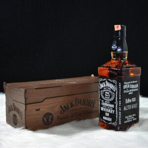jack daniels box - kuti druri jack daniels - jack daniels i personalizuar- whiskey i personalizuar- vlera art - gentelman gift -